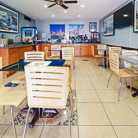 Rodeway Inn San Antonio Lackland Afb - Seaworld Экстерьер фото