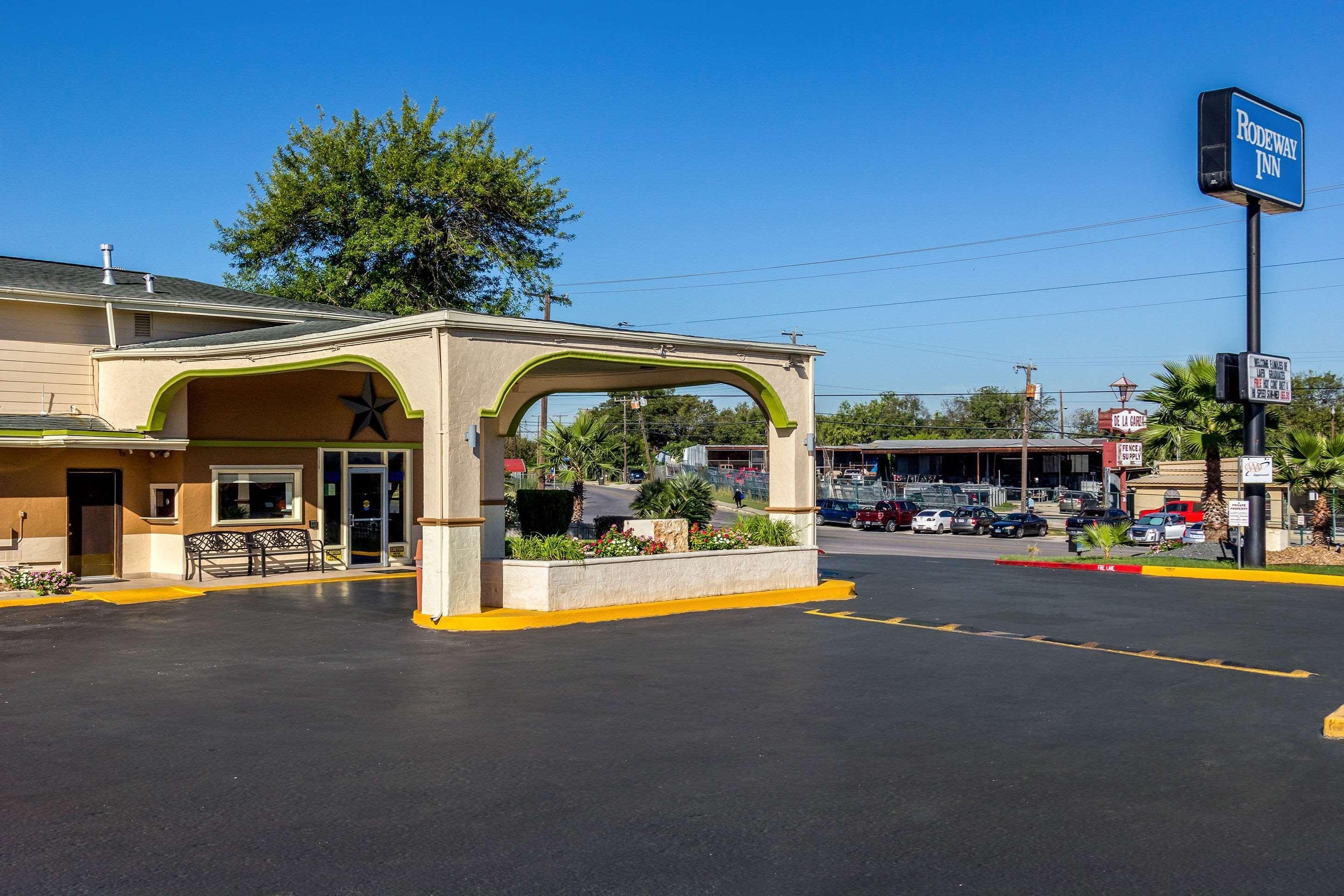Rodeway Inn San Antonio Lackland Afb - Seaworld Экстерьер фото