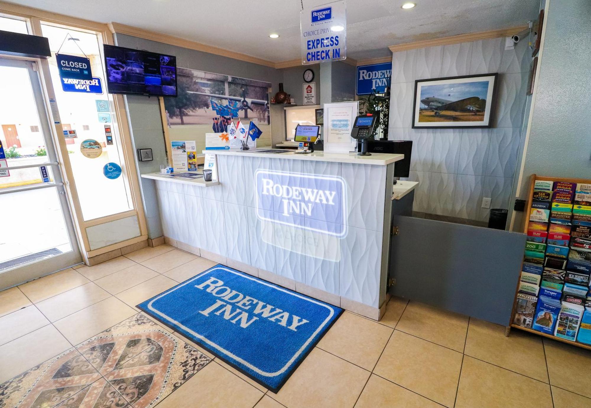 Rodeway Inn San Antonio Lackland Afb - Seaworld Экстерьер фото